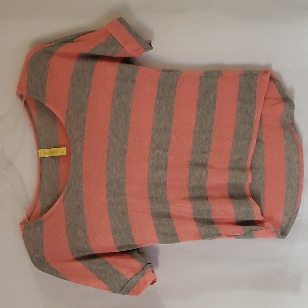 🏷 Bundle 2 for $12 🏷 Bee Stitched Women's Striped Top